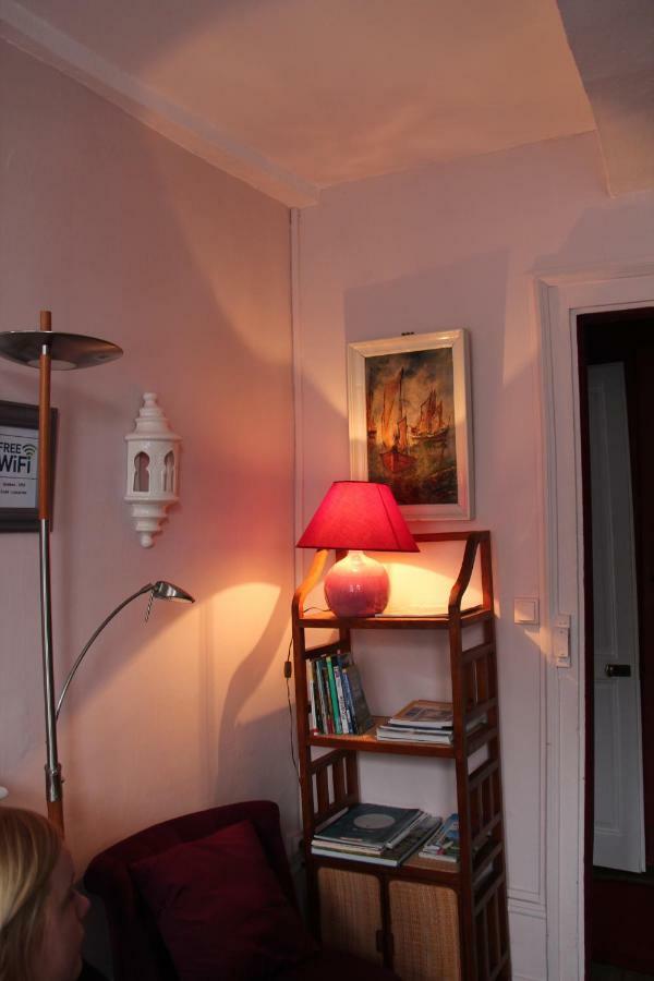Les Capucines Bed and Breakfast Abbeville Eksteriør billede
