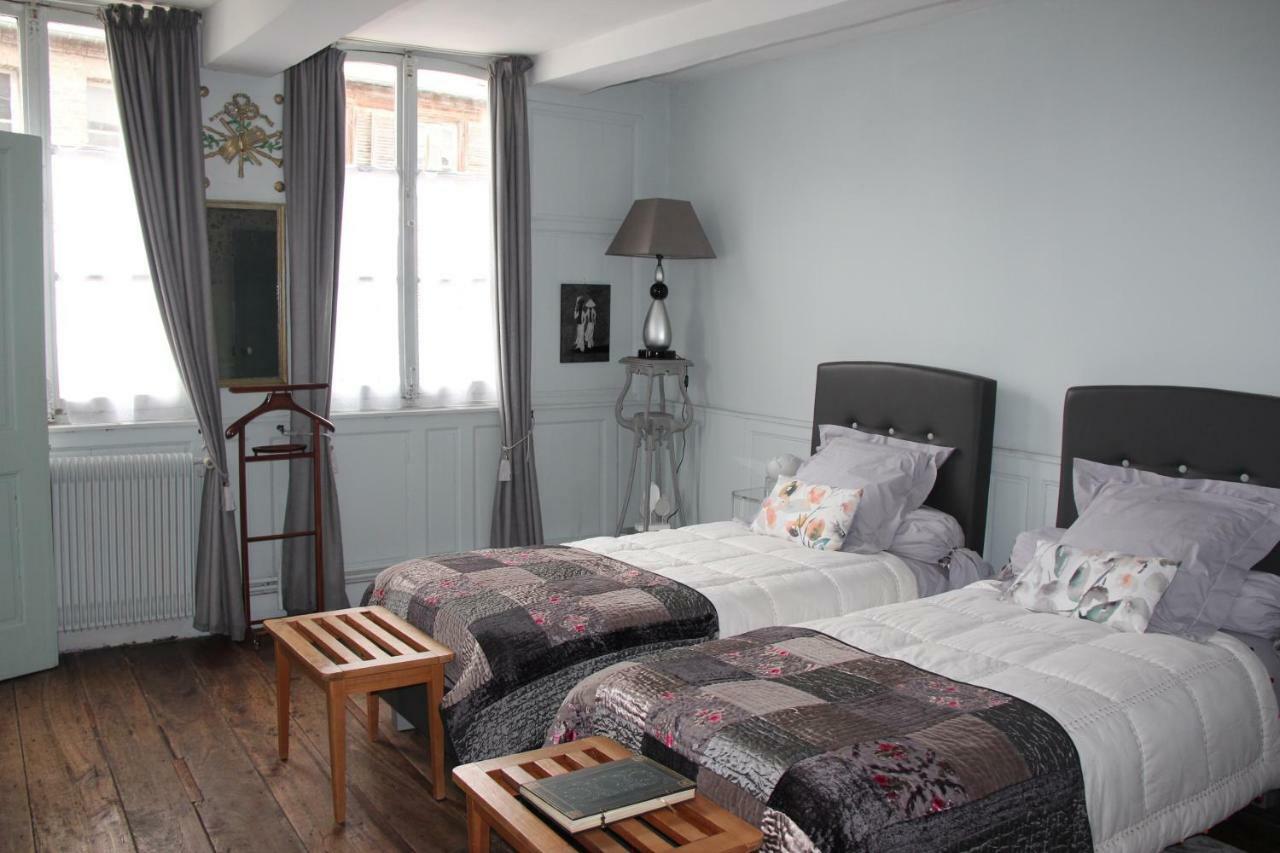 Les Capucines Bed and Breakfast Abbeville Eksteriør billede